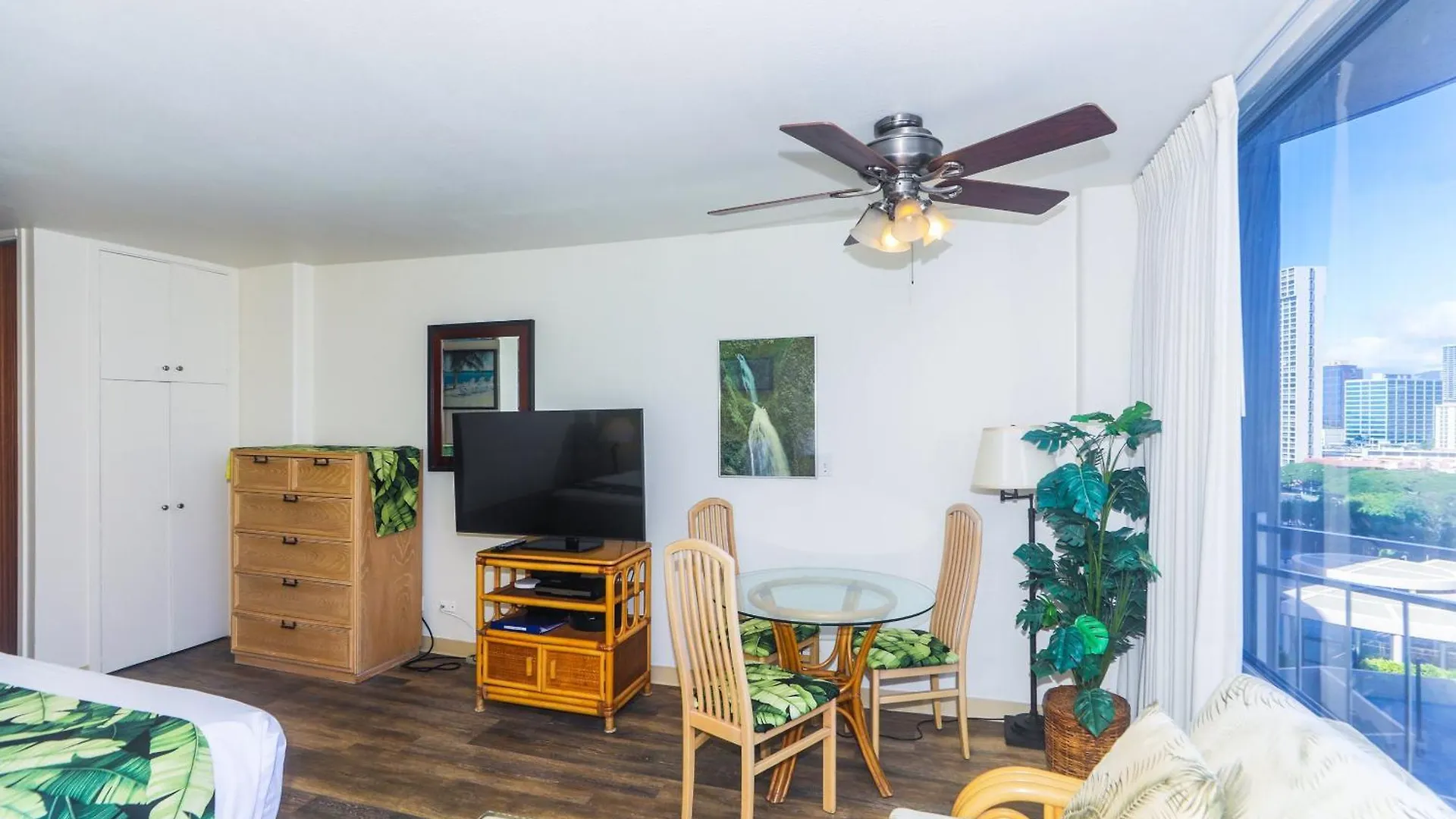 Ilikai Marina 1285 City View Studio Honolulu